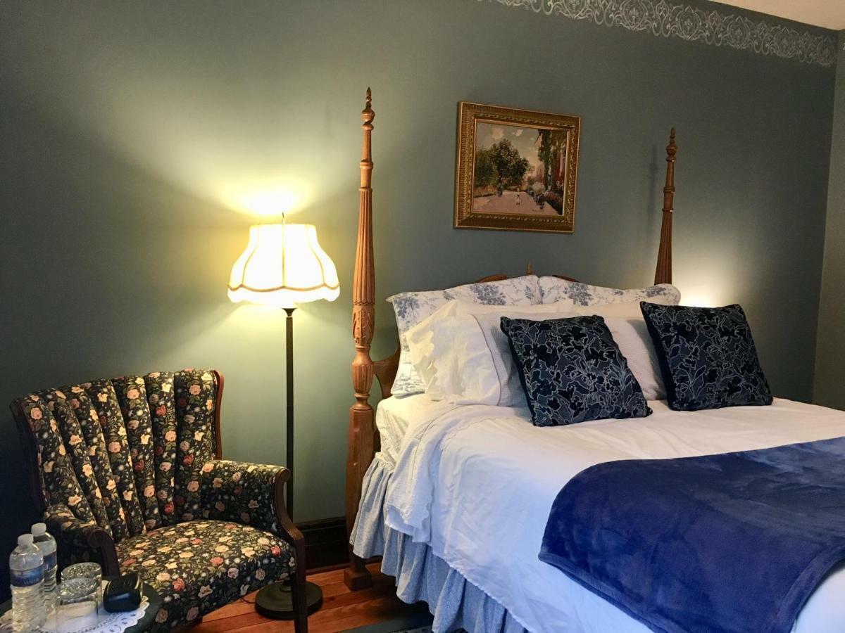 Trimmer House Bed And Breakfast Penn Yan Exteriör bild