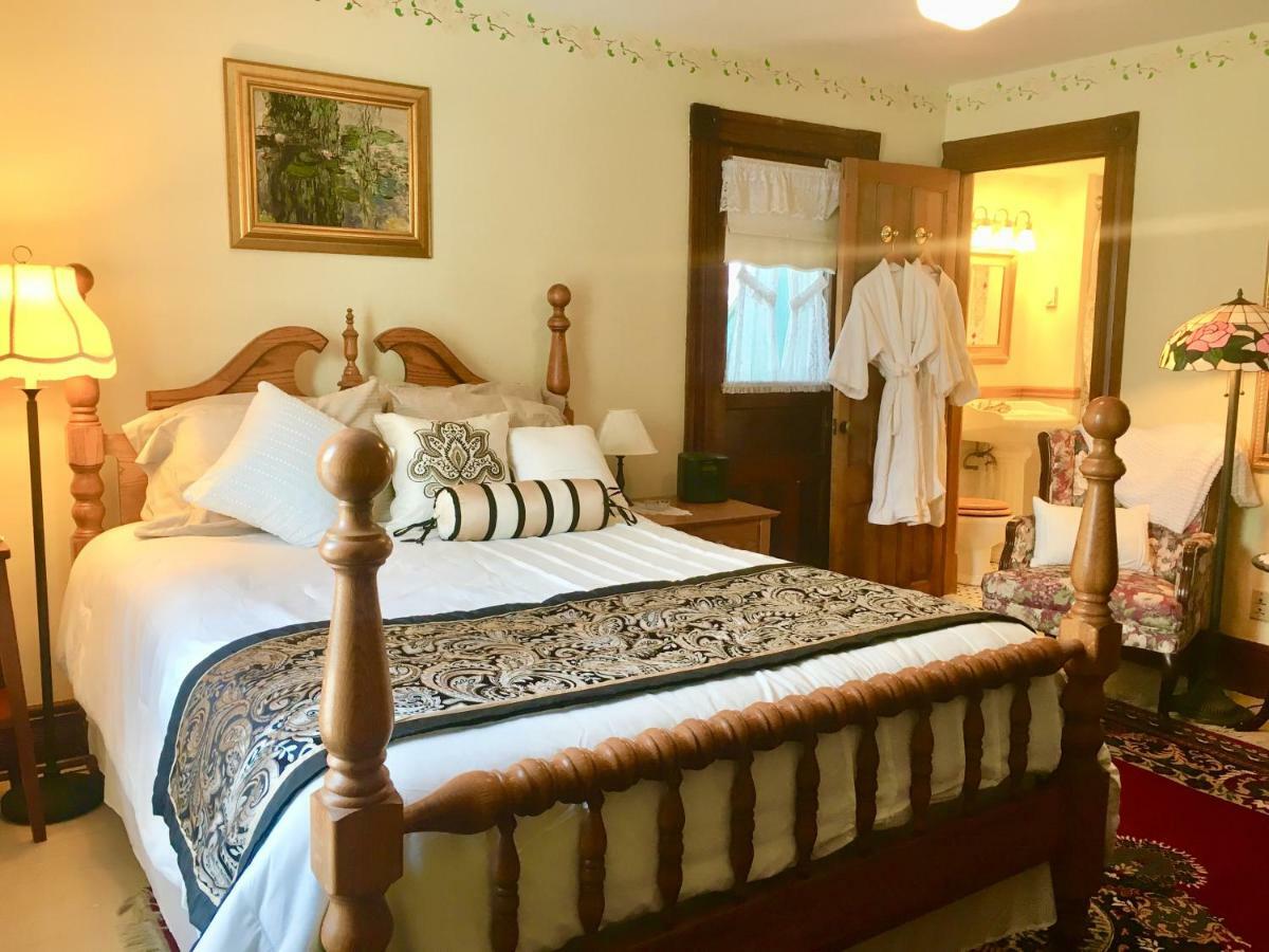Trimmer House Bed And Breakfast Penn Yan Exteriör bild